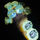 地べた這うか　許し乞うか